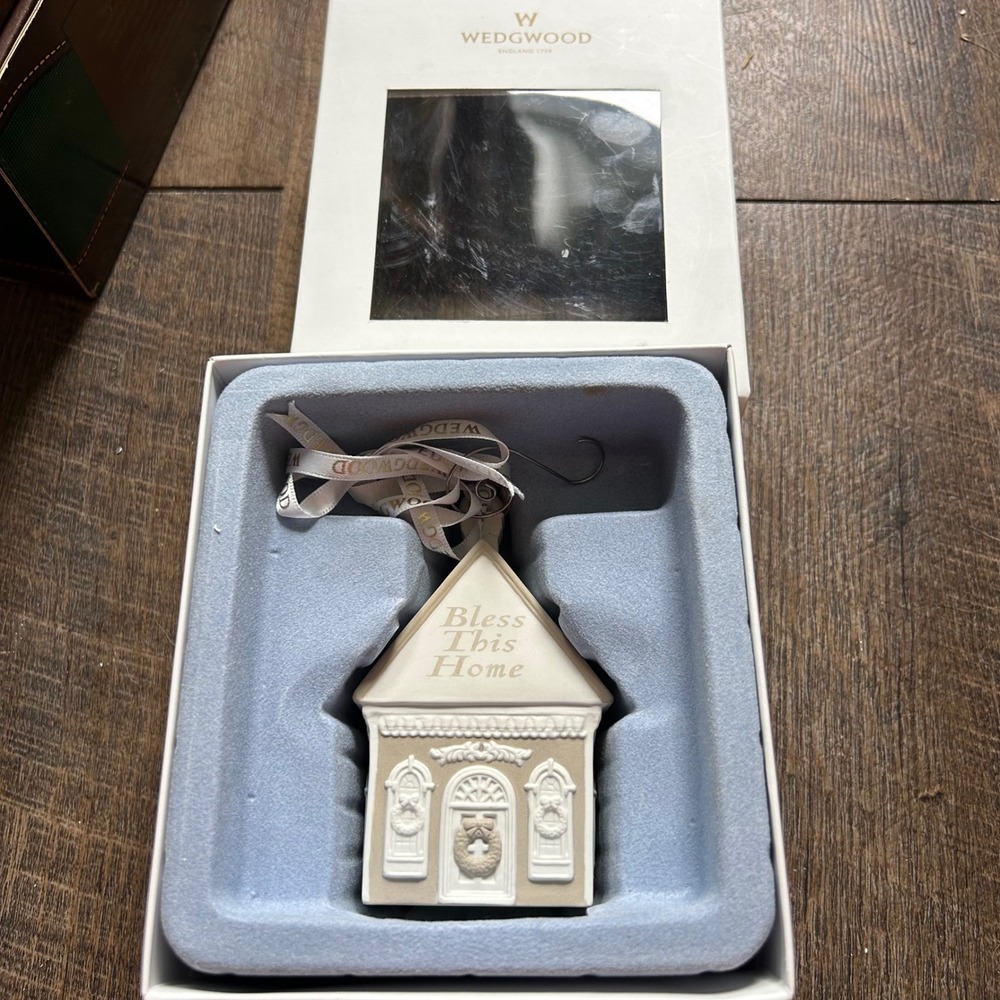 Wedgwood Bless‎ This Home Porcelain House Ornament Neutral Cream Taupe 588344